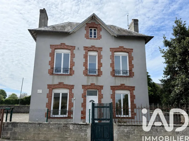 Maison 7 pièces 128 m² · à Quettreville-sur-Sienne · 128 m² · 116 900 €