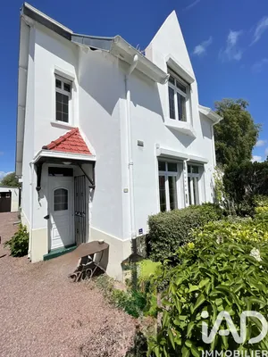 Architectural house in Fort-Mahon-Plage (80120)