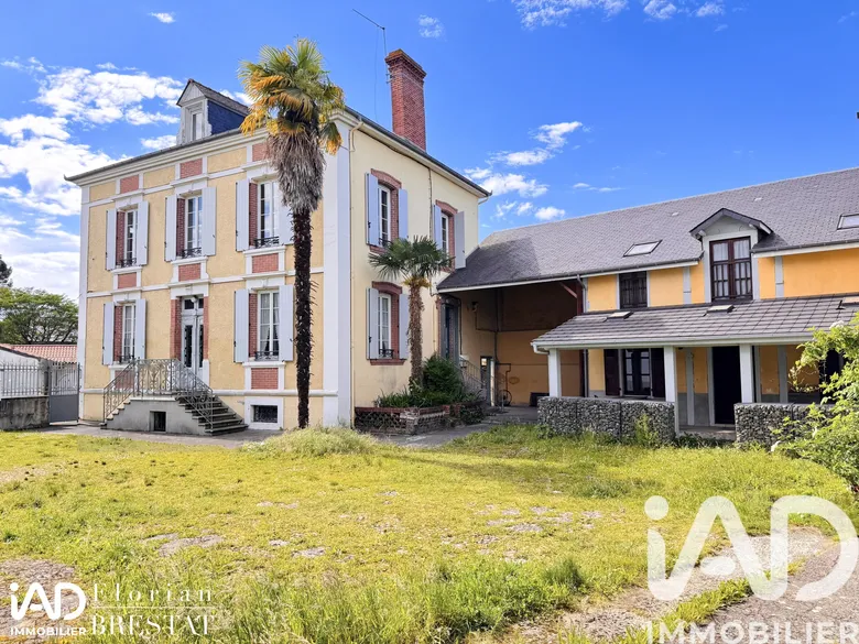 Maison 6 pièces 223 m² · à Séméac · 223 m² · 225 000 €