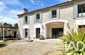 House in Jarnac (16200)