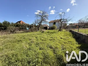Building plot in Riorges (42153)