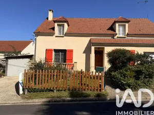 House in Nerville-la-Forêt (95590)