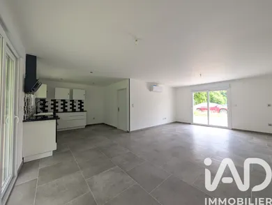 House in La Meyze (87800)