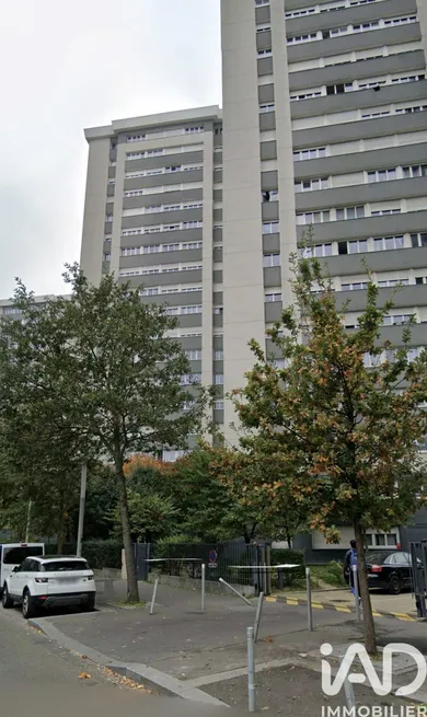 Apartment in Épinay-sur-Seine (93800)