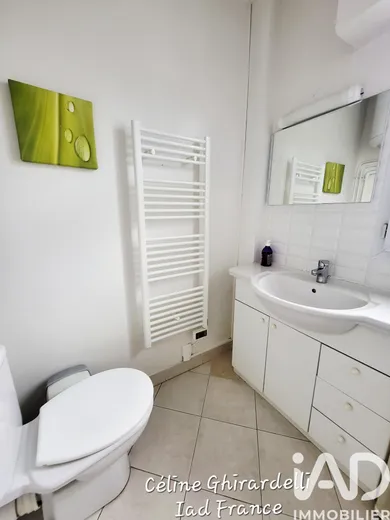 Apartment in Asnières-sur-Seine (92600)