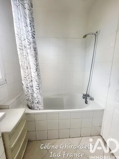 Apartment in Asnières-sur-Seine (92600)