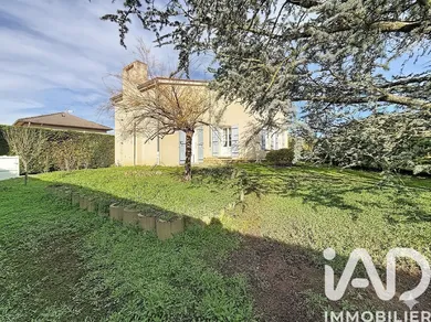 House in Le Coteau (42120)