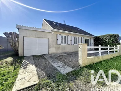 House in Favières (77220)