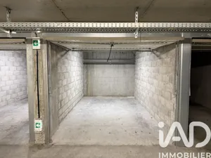 Garage in Saint-Cyr-au-Mont-d'Or (69450)