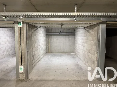 Garage in Saint-Cyr-au-Mont-d'Or (69450)
