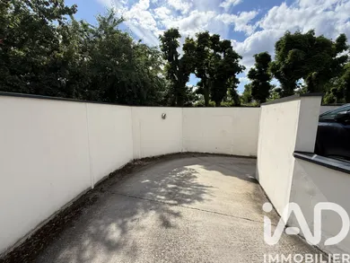 Garage in Saint-Cyr-au-Mont-d'Or (69450)