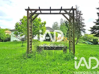 Maison de campagne à Savigny-Lévescault (86800)