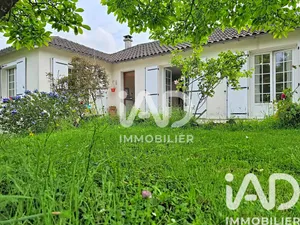 Park home in Savigny-Lévescault (86800)