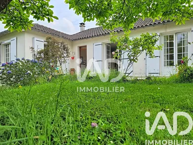 Maison de campagne à Savigny-Lévescault (86800)