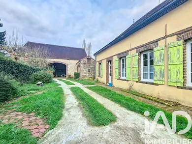 House in Germigny (89600)