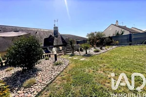Village house in Saint-Aubin-des-Coudrais (72400)