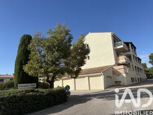 Appartement à Saint-Cyr-sur-Mer (83270)