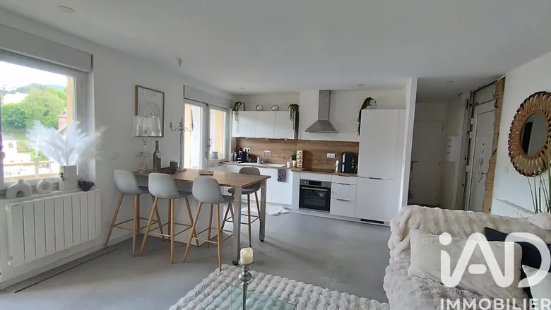 Appartement 2 pièces 57 m² · à Oyonnax · 56,6 m² · 138 000 €