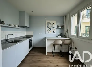 Apartment in Issy-les-Moulineaux (92130)