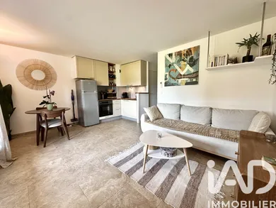 Apartment in La Croix-Valmer (83420)