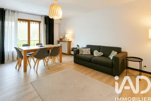 Apartment in Aix-en-Provence (13100)