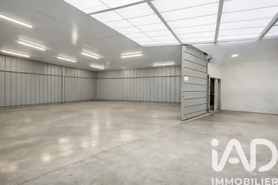 Commercial walls in Bezons (95870)