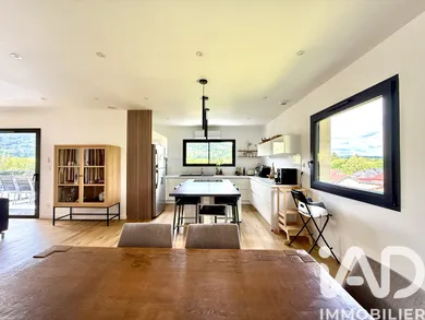 House in Perrigny (39570)