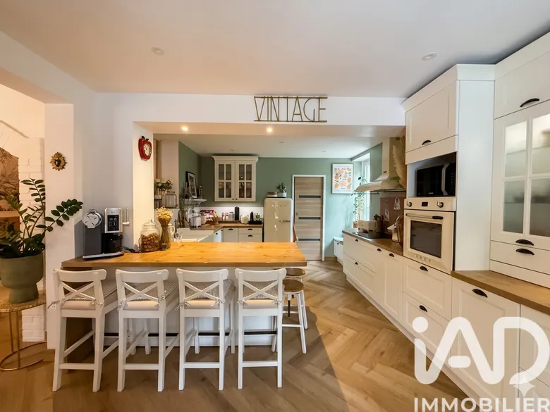 Maison 6 pièces 176 m² · à Louhans · 176 m² · 390 000 €