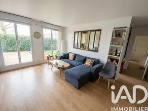Apartment in Pontoise (95300)