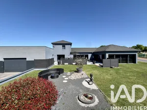 Maison d'architecte à Saint-Jean-Kourtzerode (57370)