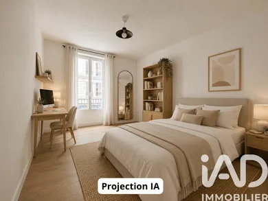 Apartment in Paris (75018)