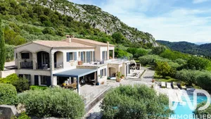 House in Volx (04130)
