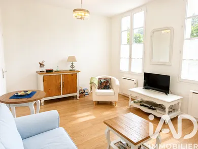 Apartment in Saintes (17100)