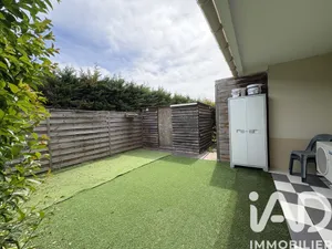 Apartment in Ambarès-et-Lagrave (33440)