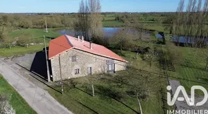 Commercial walls in Gourgé (79200)