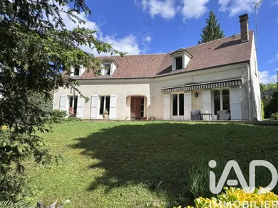 Traditional house in Provins (77160)