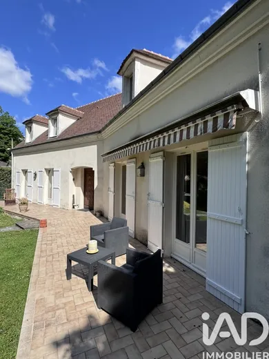 Traditional house in Provins (77160)