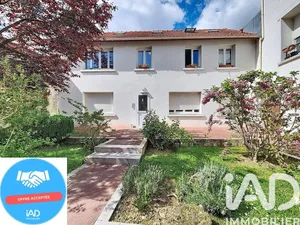 Apartment in Villejuif (94800)