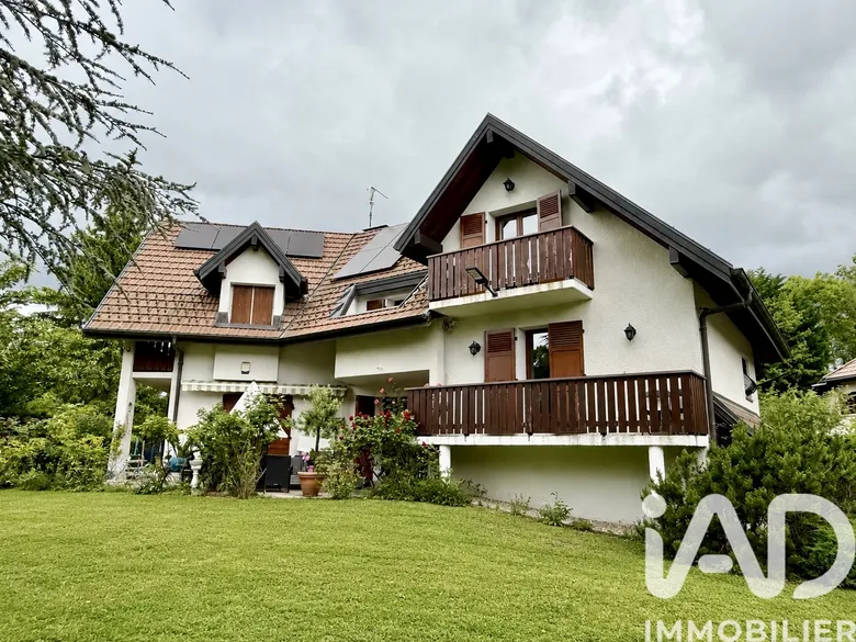 Maison 6 pièces 180 m² · à Ornex · 180 m² · 985 000 €