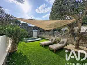 House in Villeneuve-lès-Avignon (30400)
