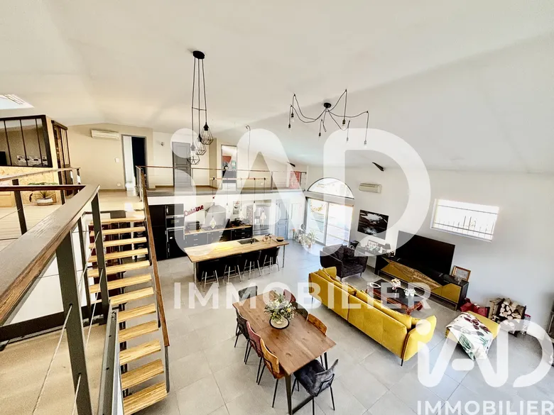 Maison 8 pièces 239 m² · à Labastide-Saint-Sernin · 239,1 m² · 544 000 €