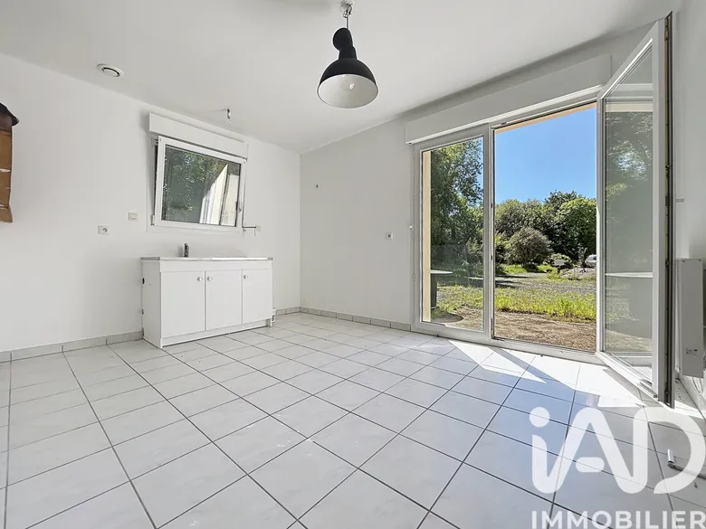 Appartement 3 pièces 79 m² · à Pouldreuzic · 78,5 m² · 150 000 €