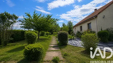 House in Giverville (27560)