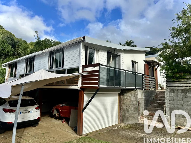 Maison 4 pièces 138 m² · à Sainte-Marie · 138 m² · 335 000 €