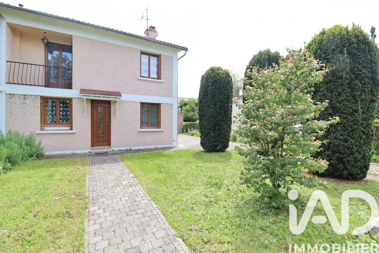 Maison 5 pièces 103 m² · à Saint-Beauzire · 103 m² · 205 000 €