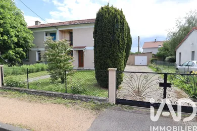 Maison à Saint-Beauzire (63360)
