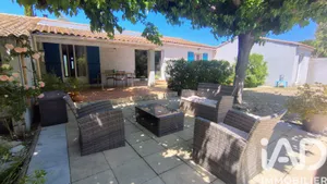 House in Le Thor (84250)