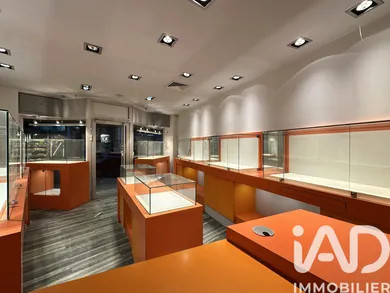 Commercial walls in Lyon (69009)