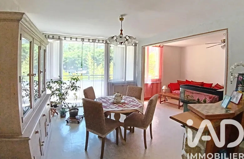 Appartement 5 pièces 93 m² · à Carpentras · 92,8 m² · 90 000 €