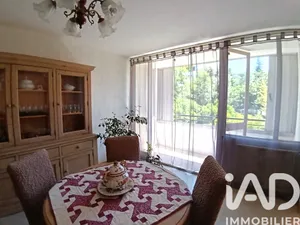 Apartment in Carpentras (84200)